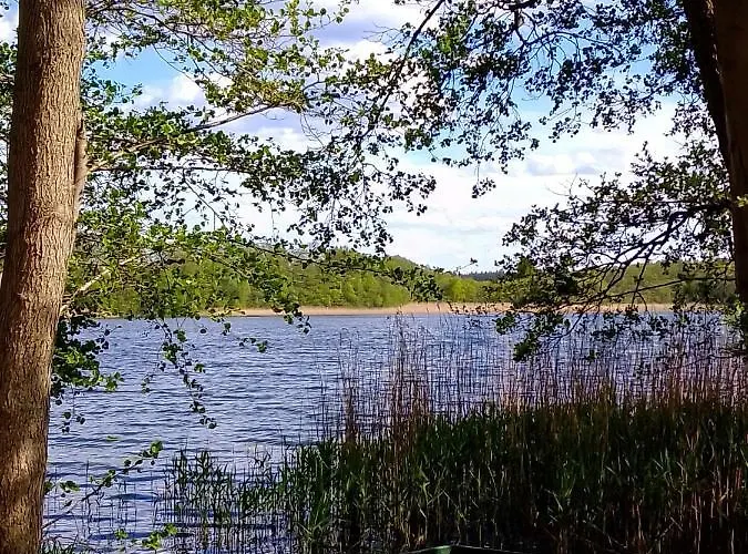 Ferienwohnung Kraniche, Seenaehe, Mecklenburgische Seenplatte Apartamento Kuchelmiss